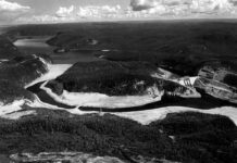 Первая гидроэлектростанция в Монреале, построенная на канале Lachine