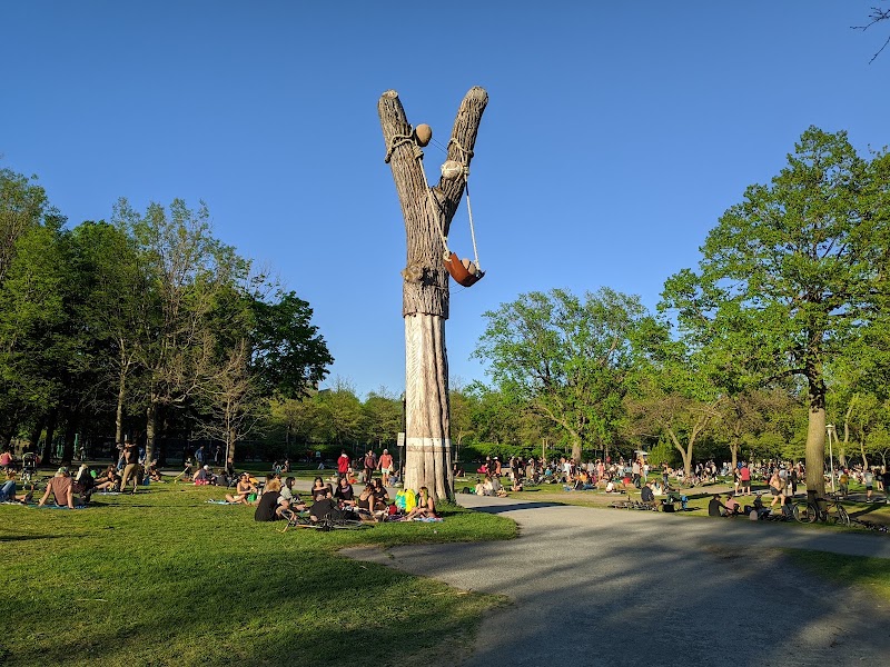 Parc La Fontaine