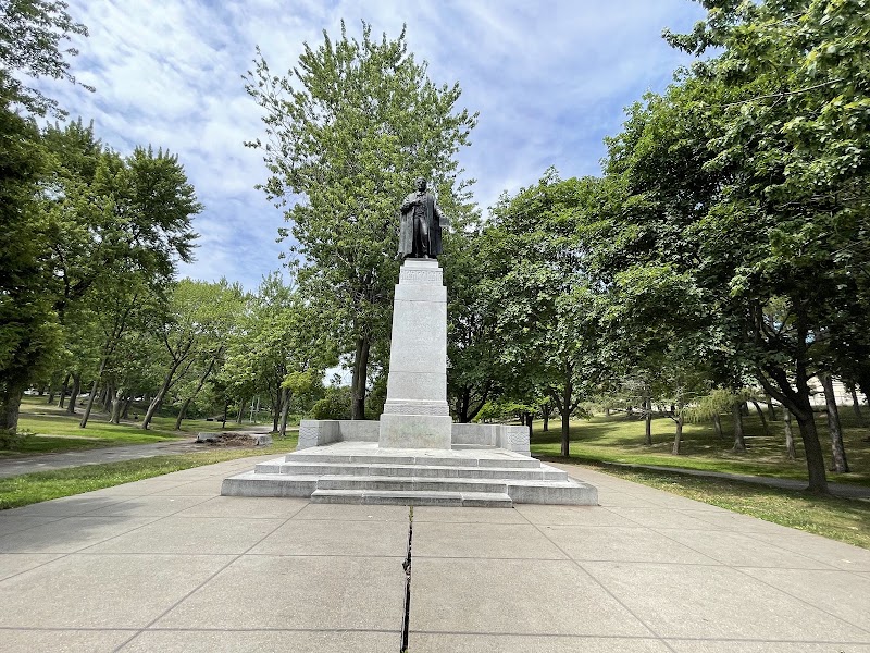 Parc La Fontaine